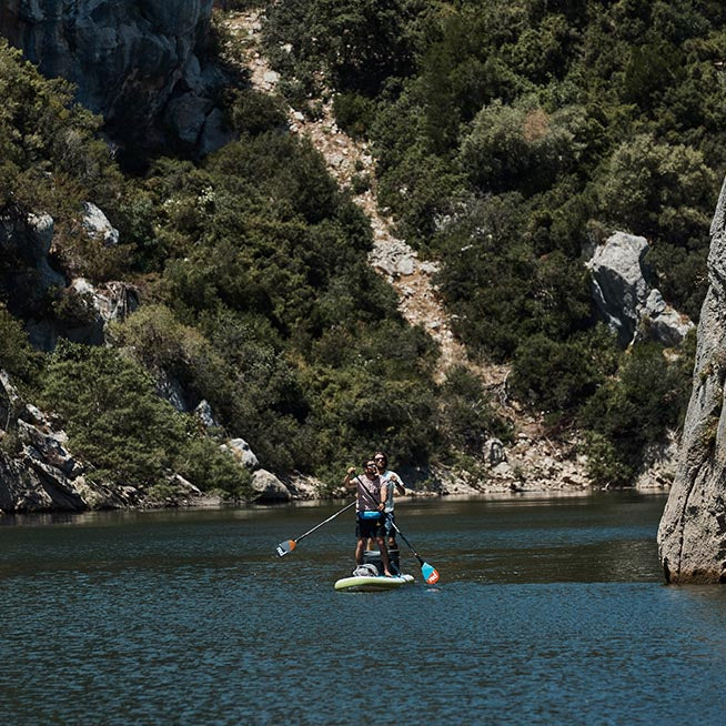 Red Paddle Co VOYAGER TANDEM 15'0"x34" Inflatable Stand Up Paddle Board 2020